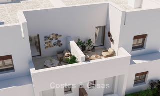 Maisons de ville neuves de 3 chambres à vendre dans un prestigieux complexe de golf à Mijas, Costa del Sol 775412 