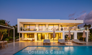 Villa luxueuse de style moderne à vendre, en bordure du terrain de golf à Nueva Andalucia, Marbella 775532 