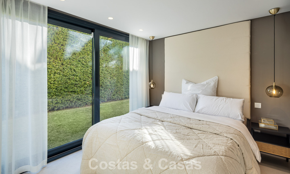 Villa luxueuse de style moderne à vendre, en bordure du terrain de golf à Nueva Andalucia, Marbella 775552