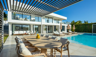 Villa luxueuse de style moderne à vendre, en bordure du terrain de golf à Nueva Andalucia, Marbella 775554 