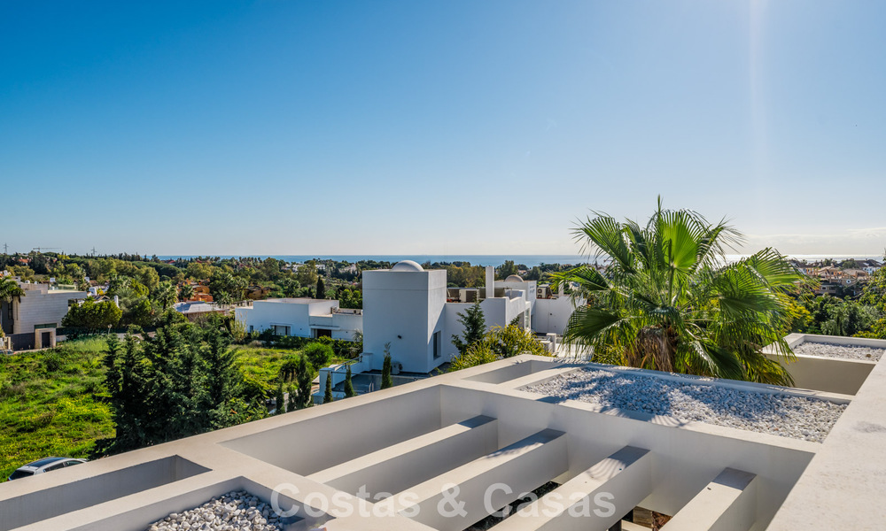 Villa de luxe sophistiquée à vendre dans une communauté fermée exclusive sur le prestigieux Golden Mile de Marbella 775566
