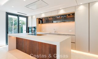 Villa de luxe sophistiquée à vendre dans une communauté fermée exclusive sur le prestigieux Golden Mile de Marbella 775569 