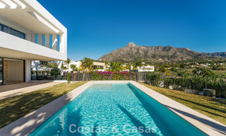 Villa de luxe sophistiquée à vendre dans une communauté fermée exclusive sur le prestigieux Golden Mile de Marbella 775570 