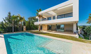 Villa de luxe sophistiquée à vendre dans une communauté fermée exclusive sur le prestigieux Golden Mile de Marbella 775572 