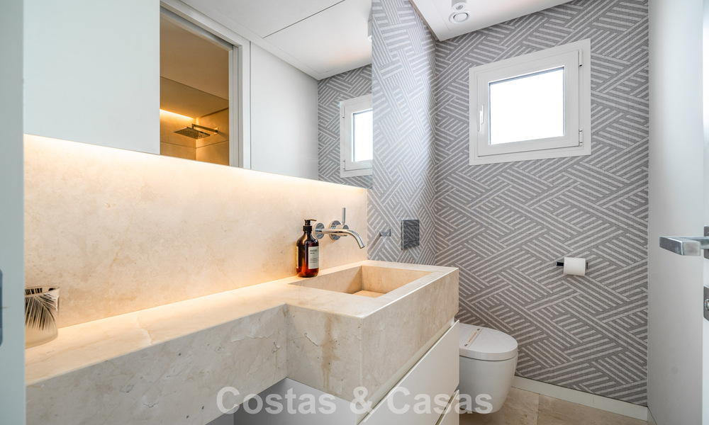 Luxueux penthouse en duplex rénové à vendre, à Puente Romano sur le Golden Mile de Marbella 775602