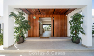 Villa méditerranéenne moderne aux influences contemporaines à vendre sur le Golden Mile de Marbella 775629 