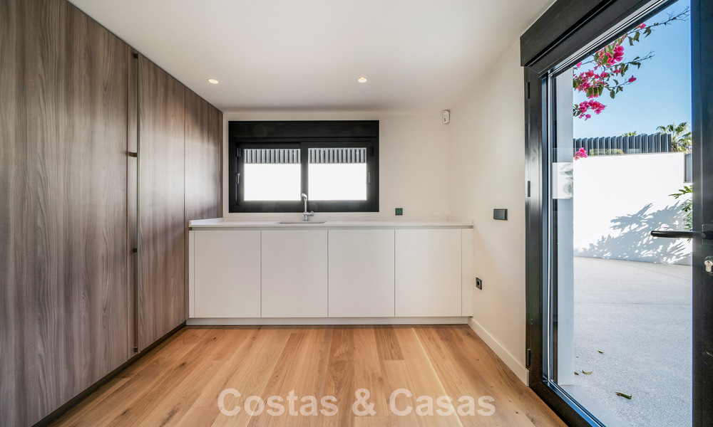 Villa méditerranéenne moderne aux influences contemporaines à vendre sur le Golden Mile de Marbella 775643