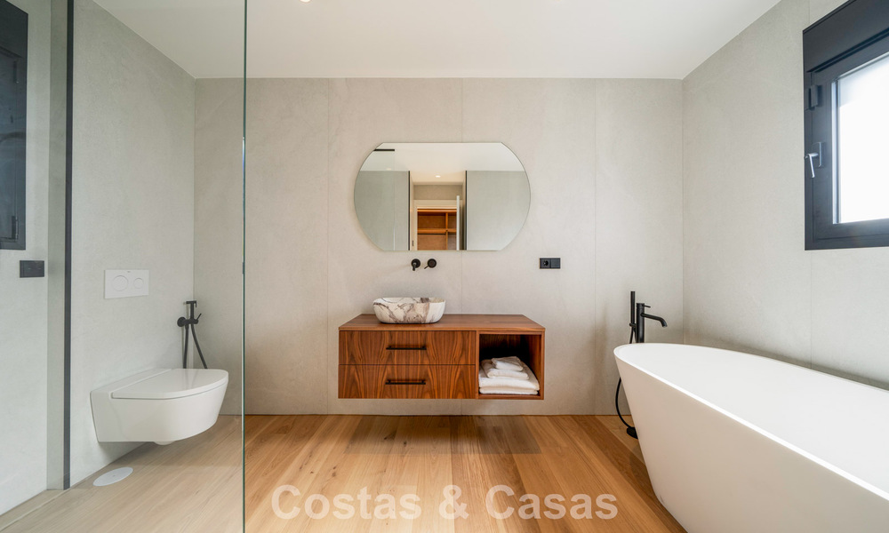 Villa méditerranéenne moderne aux influences contemporaines à vendre sur le Golden Mile de Marbella 775653