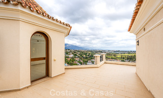 Spacieuse villa de luxe avec des vues spectaculaires à vendre dans une urbanisation très recherchée à Benahavis - Marbella 775676 