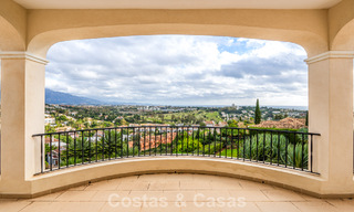 Spacieuse villa de luxe avec des vues spectaculaires à vendre dans une urbanisation très recherchée à Benahavis - Marbella 775677 