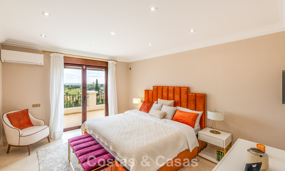 Spacieuse villa de luxe avec des vues spectaculaires à vendre dans une urbanisation très recherchée à Benahavis - Marbella 775679