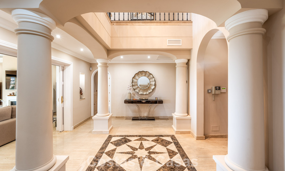 Spacieuse villa de luxe avec des vues spectaculaires à vendre dans une urbanisation très recherchée à Benahavis - Marbella 775683