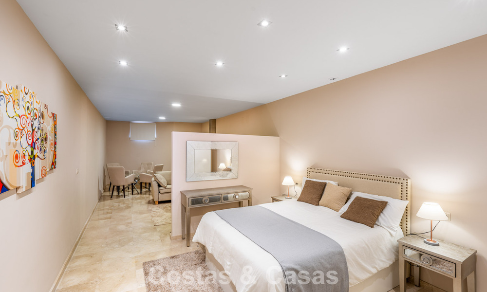 Spacieuse villa de luxe avec des vues spectaculaires à vendre dans une urbanisation très recherchée à Benahavis - Marbella 775686