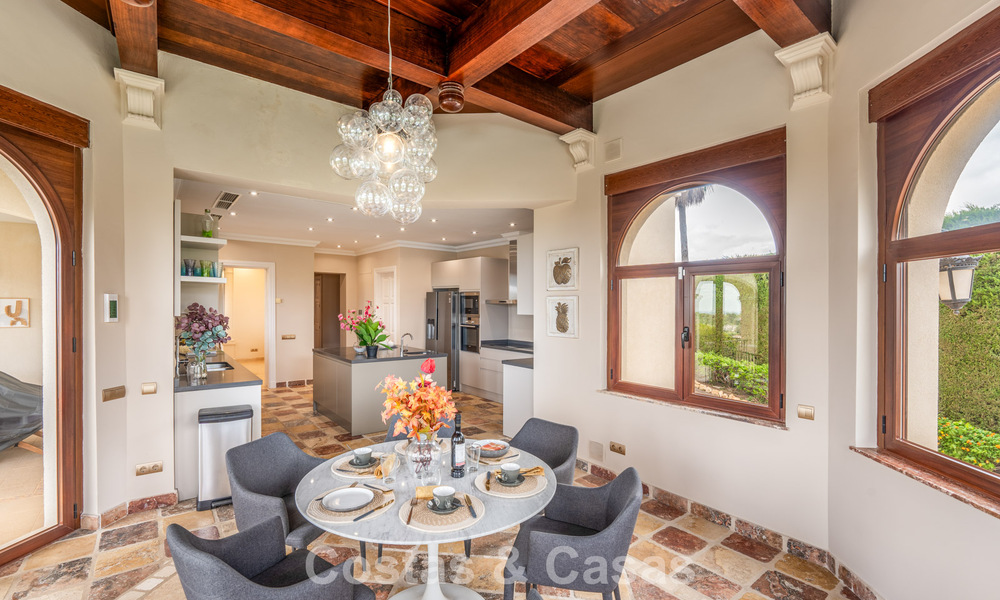 Spacieuse villa de luxe avec des vues spectaculaires à vendre dans une urbanisation très recherchée à Benahavis - Marbella 775696