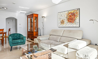 Appartement spacieux de 3 chambres à vendre, prêt à emménager, entouré de terrains de golf à Benahavis - Marbella 775712 