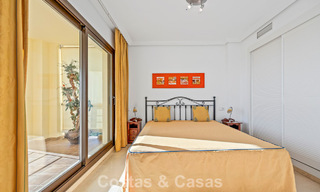 Appartement spacieux de 3 chambres à vendre, prêt à emménager, entouré de terrains de golf à Benahavis - Marbella 775715 