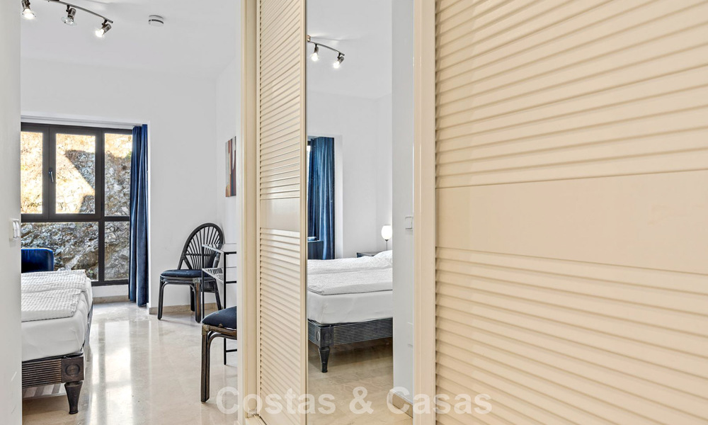 Appartement spacieux de 3 chambres à vendre, prêt à emménager, entouré de terrains de golf à Benahavis - Marbella 775720