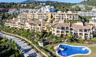 Appartement spacieux de 3 chambres à vendre, prêt à emménager, entouré de terrains de golf à Benahavis - Marbella 775723 