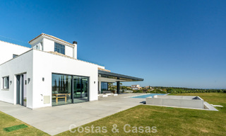 Villa de luxe neuve et moderne à vendre dans une communauté fermée de premier plan de Sotogrande, Costa del Sol 775746 