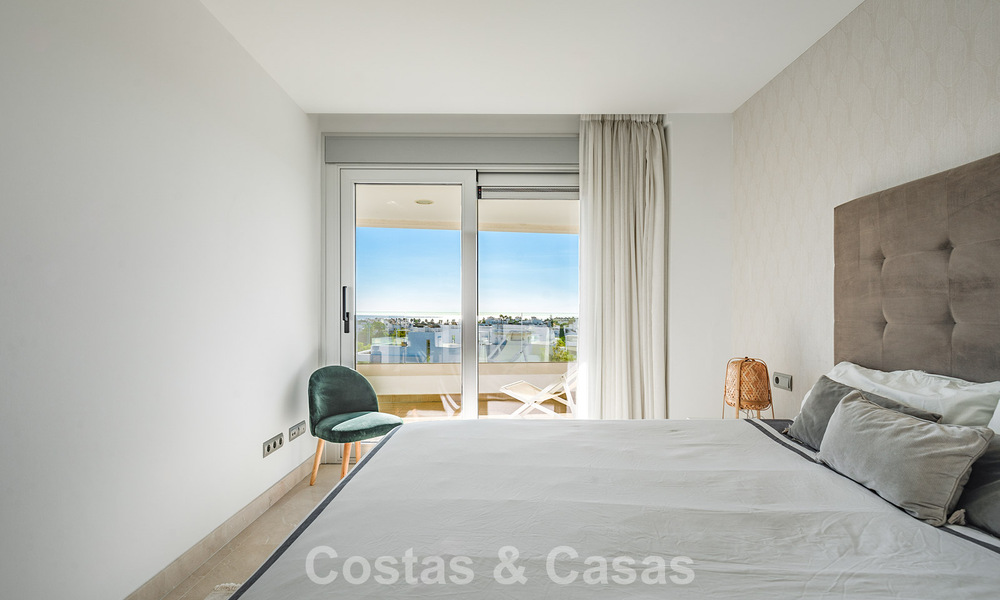 Penthouse contemporain avec grand solarium à vendre dans un complexe moderne à San Pedro, Marbella 775781