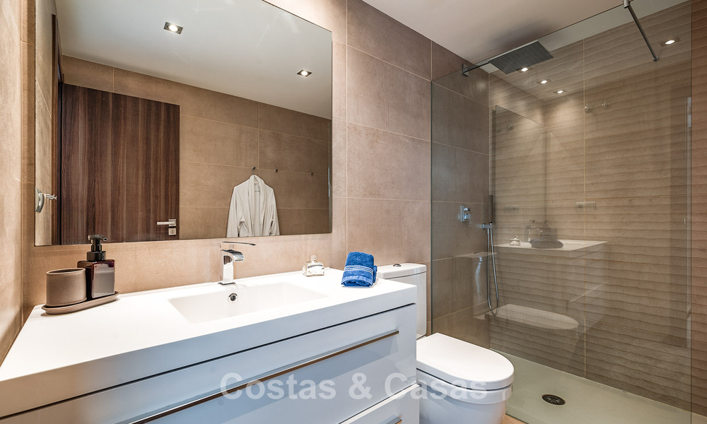 Penthouse contemporain avec grand solarium à vendre dans un complexe moderne à San Pedro, Marbella 775782