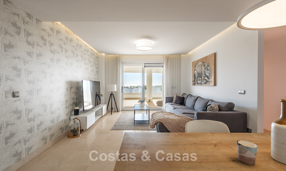 Penthouse contemporain avec grand solarium à vendre dans un complexe moderne à San Pedro, Marbella 775786