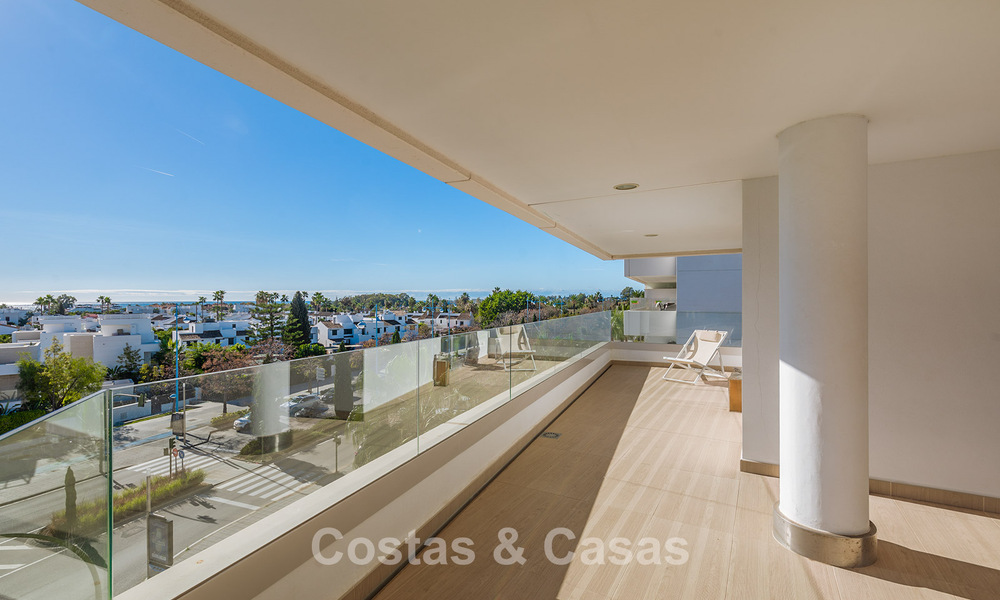 Penthouse contemporain avec grand solarium à vendre dans un complexe moderne à San Pedro, Marbella 775795