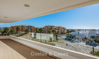 Penthouse contemporain avec grand solarium à vendre dans un complexe moderne à San Pedro, Marbella 775797 