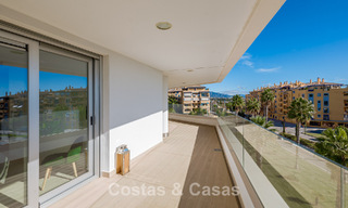 Penthouse contemporain avec grand solarium à vendre dans un complexe moderne à San Pedro, Marbella 775798 