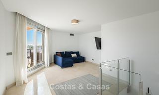 Penthouse contemporain avec grand solarium à vendre dans un complexe moderne à San Pedro, Marbella 775801 