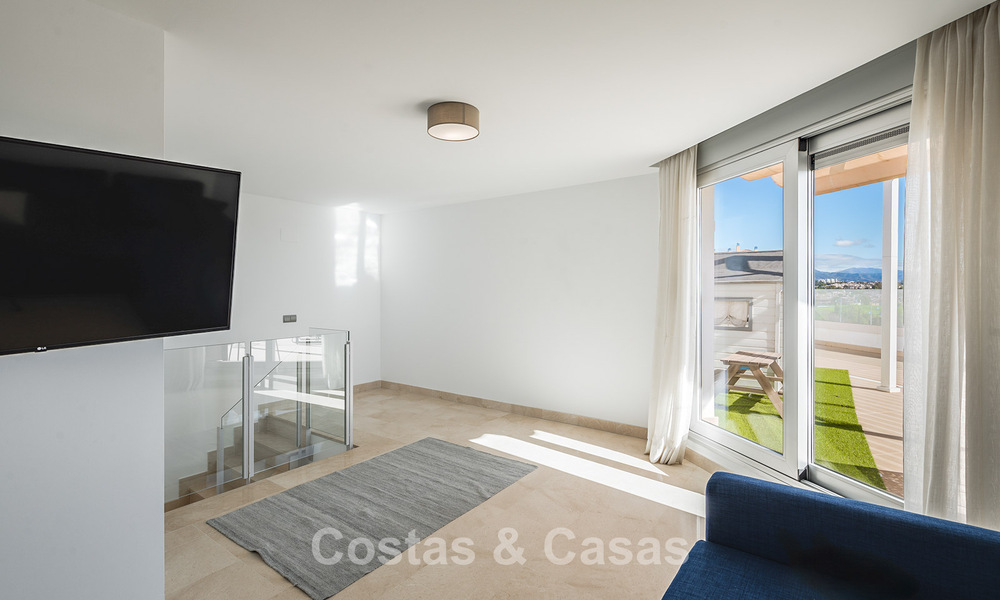 Penthouse contemporain avec grand solarium à vendre dans un complexe moderne à San Pedro, Marbella 775802