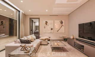 Villa de luxe moderniste avec vue sur la mer à vendre dans le quartier exclusif et sécurisé d'El Madroñal, Marbella - Benahavis 775883 