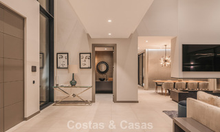 Villa de luxe moderniste avec vue sur la mer à vendre dans le quartier exclusif et sécurisé d'El Madroñal, Marbella - Benahavis 775885 