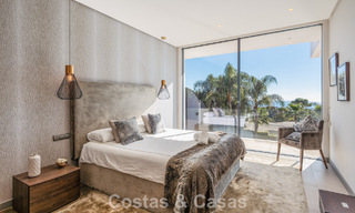 Villa de luxe moderniste avec vue sur la mer à vendre dans le quartier exclusif et sécurisé d'El Madroñal, Marbella - Benahavis 775914 