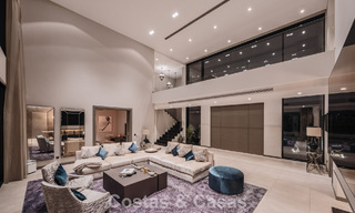 Villa de luxe moderniste avec vue sur la mer à vendre dans le quartier exclusif et sécurisé d'El Madroñal, Marbella - Benahavis 775931 