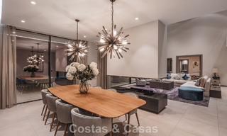 Villa de luxe moderniste avec vue sur la mer à vendre dans le quartier exclusif et sécurisé d'El Madroñal, Marbella - Benahavis 775932 