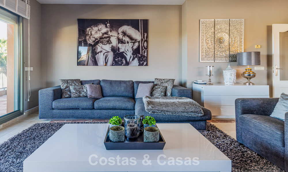 Superbe penthouse avec vue panoramique à vendre dans un complexe fermé de Marbella - Benahavis 775868