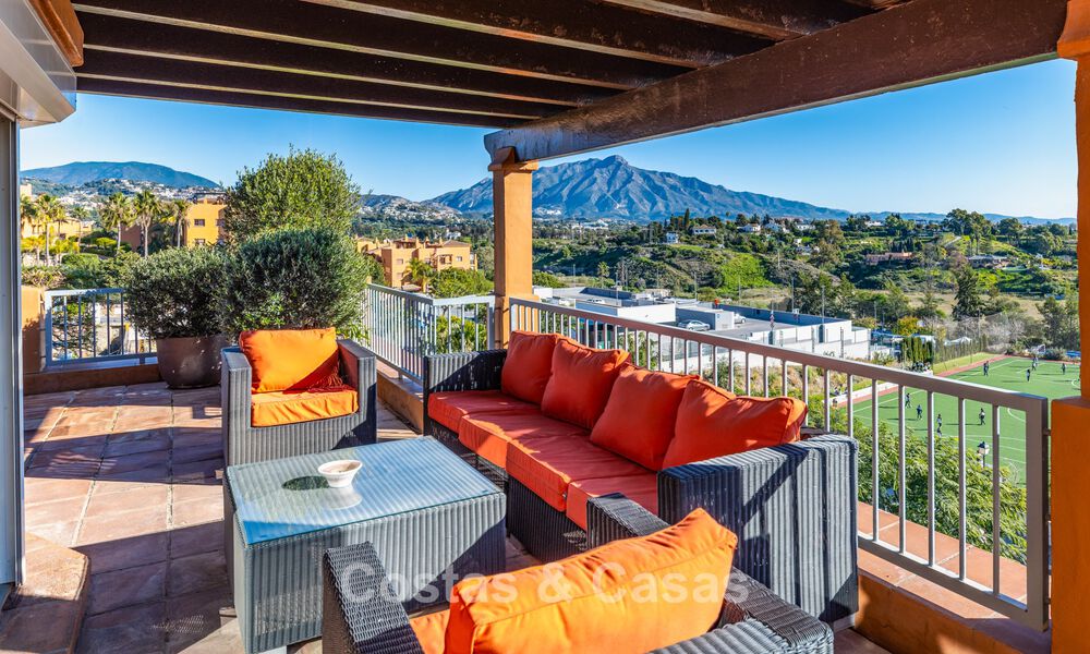 Superbe penthouse avec vue panoramique à vendre dans un complexe fermé de Marbella - Benahavis 775877