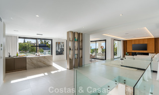 Villa luxueusement rénovée à vendre à deux pas de la plage à l'est de Marbella 776386 