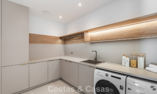 Villa luxueusement rénovée à vendre à deux pas de la plage à l'est de Marbella 776391 