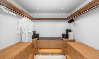 Villa luxueusement rénovée à vendre à deux pas de la plage à l'est de Marbella 776395 