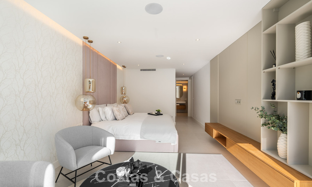 Villa luxueusement rénovée à vendre à deux pas de la plage à l'est de Marbella 776397
