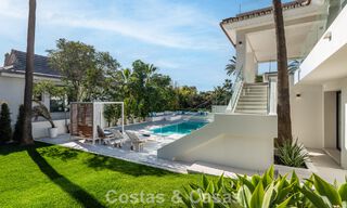 Villa luxueusement rénovée à vendre à deux pas de la plage à l'est de Marbella 776410 