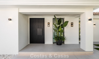 Villa luxueusement rénovée à vendre à deux pas de la plage à l'est de Marbella 776414 