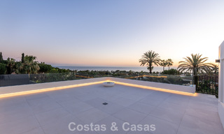 Villa luxueusement rénovée à vendre à deux pas de la plage à l'est de Marbella 776418 
