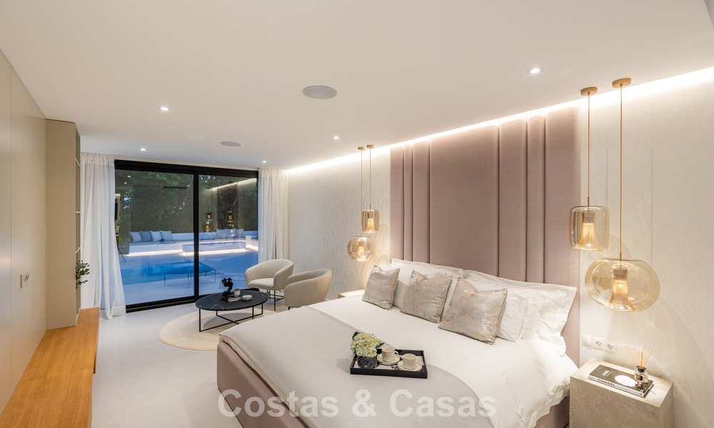 Villa luxueusement rénovée à vendre à deux pas de la plage à l'est de Marbella 776424