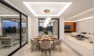 Villa luxueusement rénovée à vendre à deux pas de la plage à l'est de Marbella 776430 