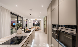 Villa luxueusement rénovée à vendre à deux pas de la plage à l'est de Marbella 776434 
