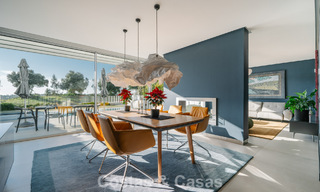 Maison à vendre, en première ligne de golf, dans une communauté fermée de Sotogrande, Costa del Sol 776006 