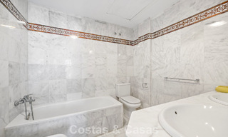 Spacieuse maison à vendre dans un complexe en première ligne de plage sur le New Golden Mile entre Marbella et Estepona 776017 